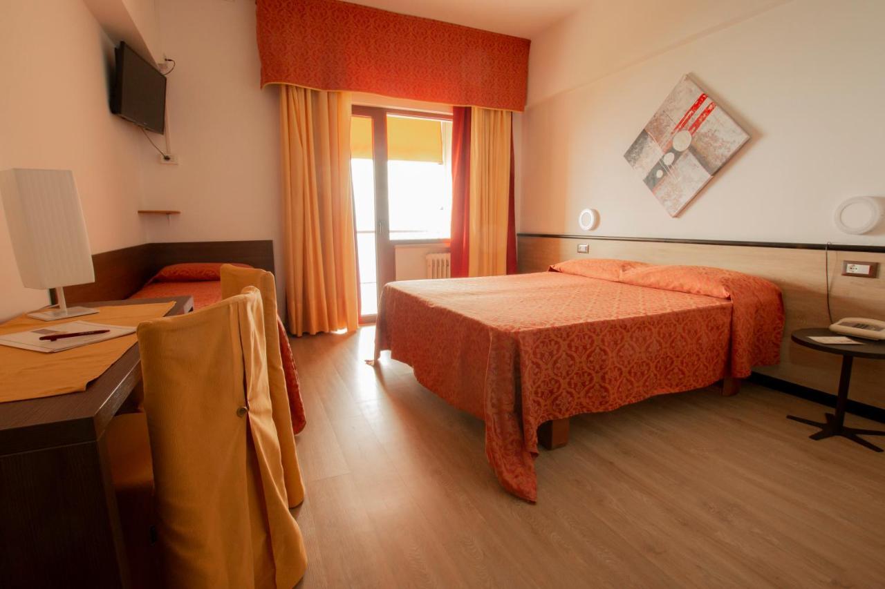 Hotel San Zeno San Zeno di Montagna Dış mekan fotoğraf