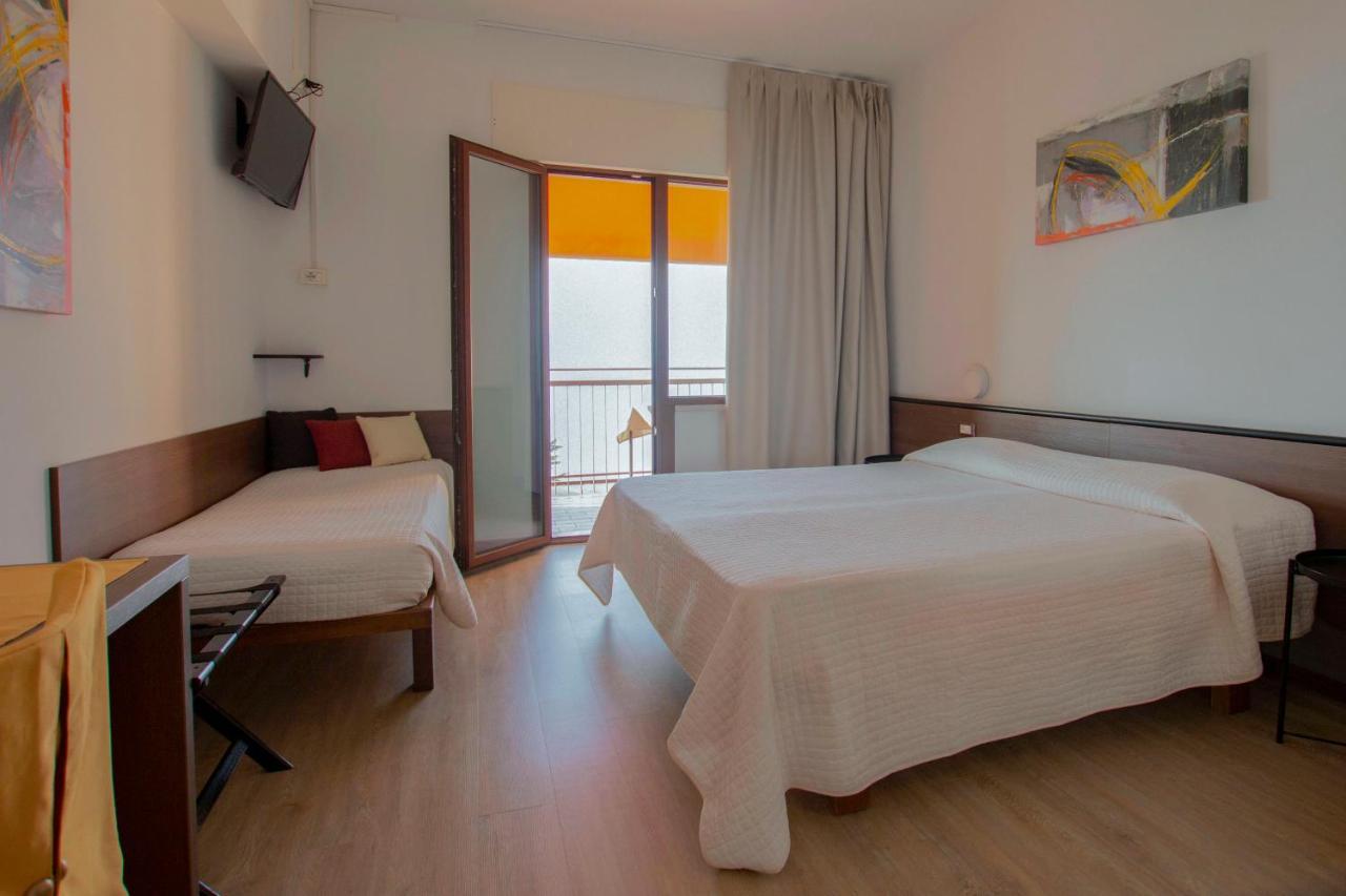 Hotel San Zeno San Zeno di Montagna Dış mekan fotoğraf
