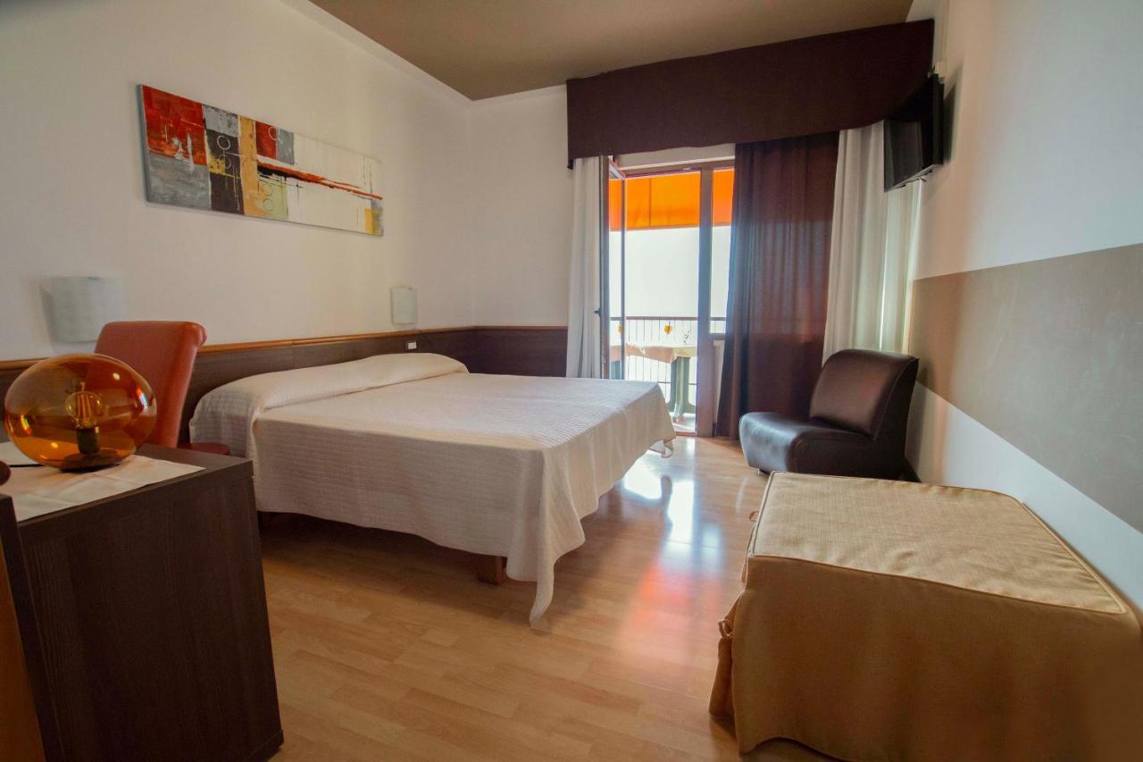 Hotel San Zeno San Zeno di Montagna Dış mekan fotoğraf