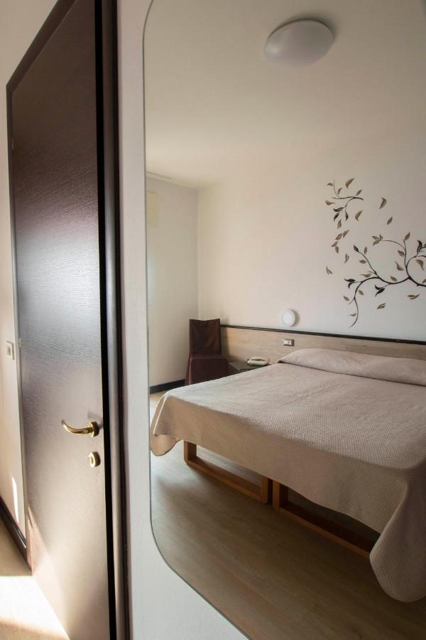 Hotel San Zeno San Zeno di Montagna Dış mekan fotoğraf