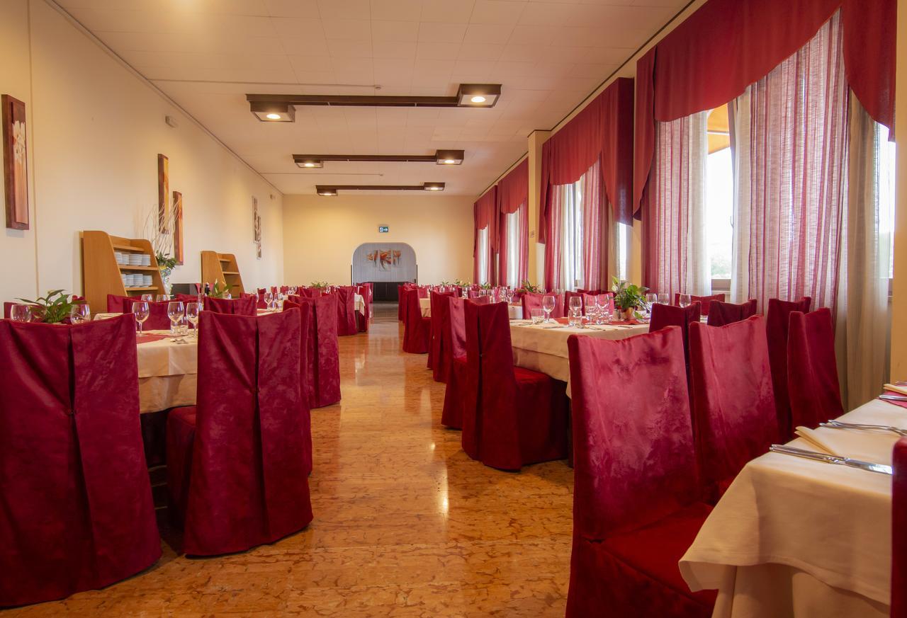 Hotel San Zeno San Zeno di Montagna Dış mekan fotoğraf